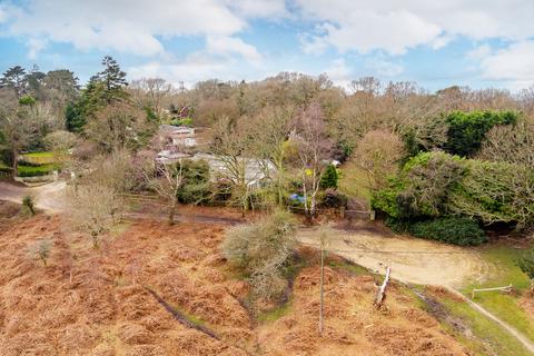 Ringwood BH24 5 bed chalet for sale