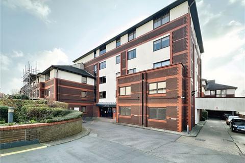 Sunningdale Court, Gordon Place... 2 bed apartment for sale