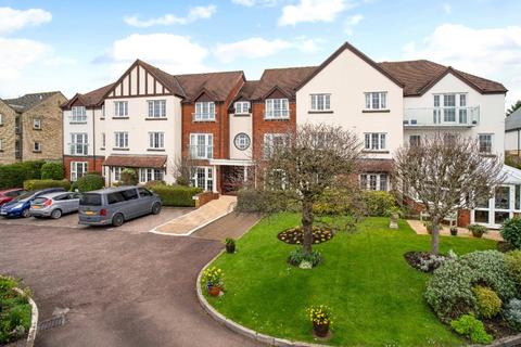 Station Road, Broadway... 2 bed apartment for sale