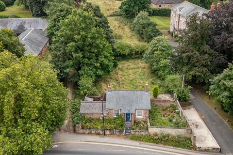 Heslington Road, York 2 bed detached house for sale