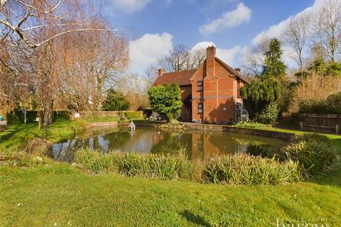 Farm View Drive, Basingstoke RG24 2 bed retirement property for sale