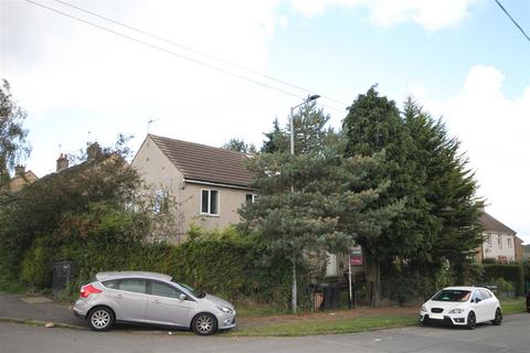 Flawith Drive, Fagley, Bradford 6 bed semi