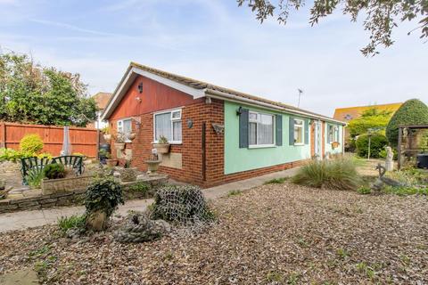 Kingsgate Avenue, Broadstairs, CT10 3 bed detached bungalow for sale