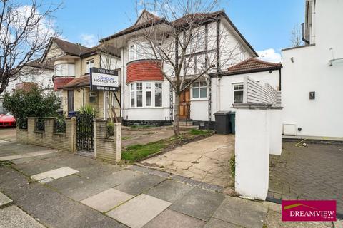 DENEHURST GARDENS, LONDON, NW4 3 bed detached house for sale