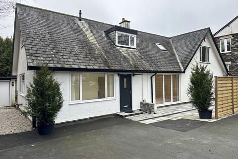 Yewgarth, Ground Floor Flat, New... 2 bed ground floor flat for sale