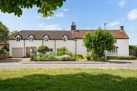 Station Road, Cambridge CB25 5 bed detached house for sale