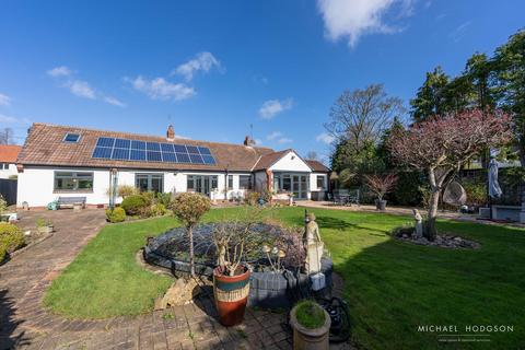 The Crescent, Cleadon, Sunderland 3 bed detached bungalow for sale