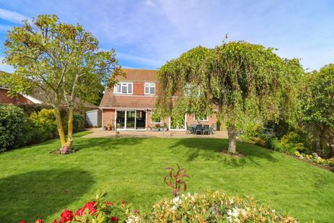 Queensway, Hayling Island 4 bed detached house for sale
