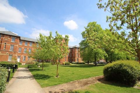 1 bedroom ground floor flat for sale