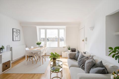 Chepstow Crescent, London, W11 2 bed flat for sale