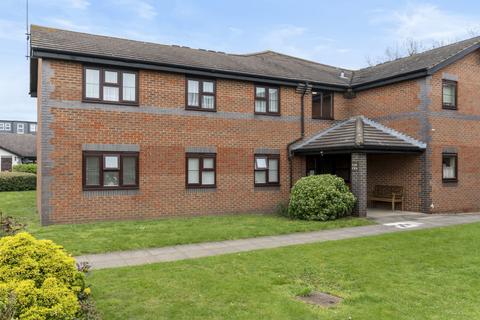 Friars Mews, Eltham SE9 2 bed apartment for sale