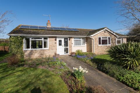 5 bedroom detached bungalow for sale