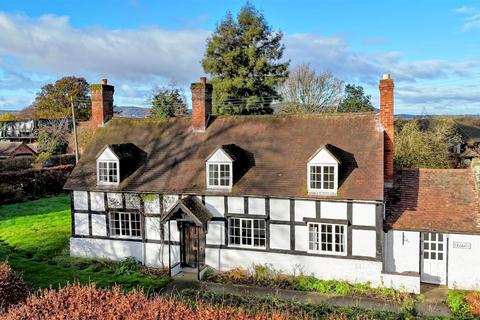 Church End, Hanley Castle, Worcester 4 bed detached house for sale