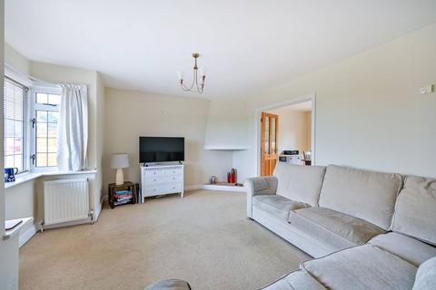 Huntercombe Lane South, Slough... 3 bed bungalow for sale