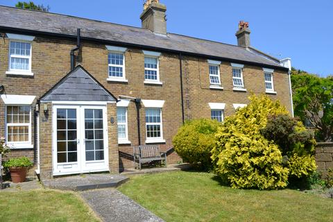 Kingsdown CT14 2 bed cottage for sale