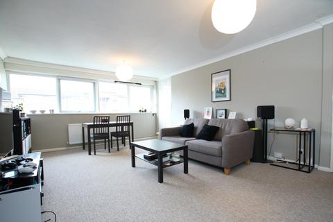 Northlands Drive, Winchester 2 bed flat for sale