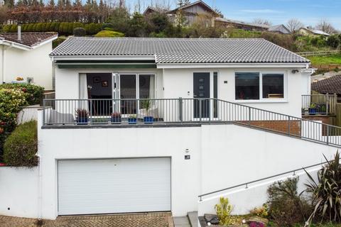 4 bedroom detached bungalow for sale