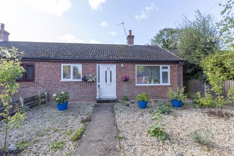 2 bedroom semi-detached bungalow for sale