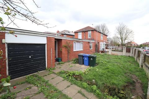 Wembley Avenue, Doncaster DN12 3 bed detached house for sale
