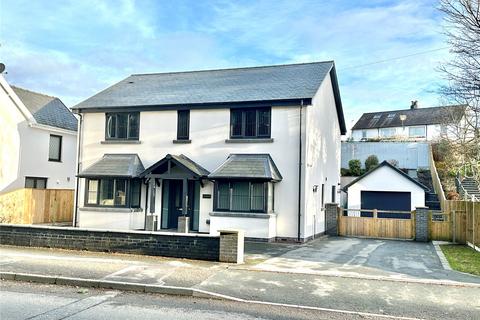 Llangurig Road, Llanidloes, Powys, SY18 4 bed detached house for sale