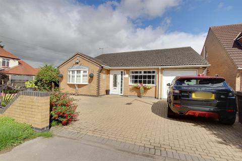 Beverley Road, DUNSWELL 4 bed detached bungalow for sale