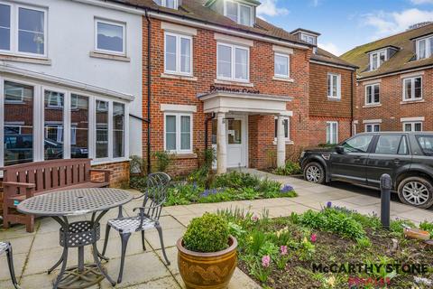 Portman Court, Grange Road, Uckfield 2 bed apartment for sale