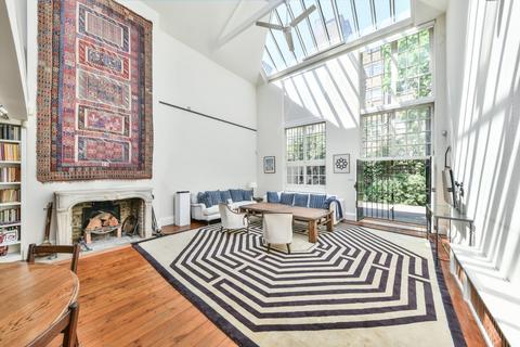 Avenue Studios, Sydney Close, Chelsea 1 bed house for sale