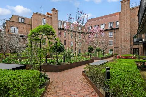 Chandos Way, Hampstead Garden Suburb 2 bed apartment for sale