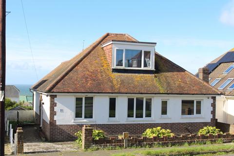 16 Bevendean Avenue, Saltdean, Brighton 3 bed detached house for sale