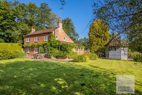 Hall Road, Norwich NR12 4 bed detached house for sale