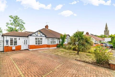 Tudor Close, London NW9 3 bed property for sale