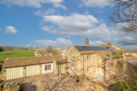 Thorncliffe Lane, Emley, Huddersfield 5 bed detached house for sale