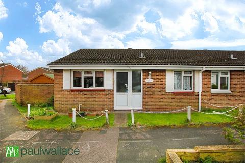 St. Annes Close, West Cheshunt 2 bed bungalow for sale