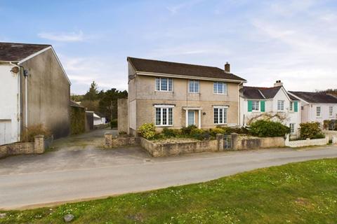 The Green, Llansteffan, Carmarthen 4 bed semi