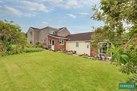 and SEPARATE 2 BED ANNEX... 5 bed detached house for sale
