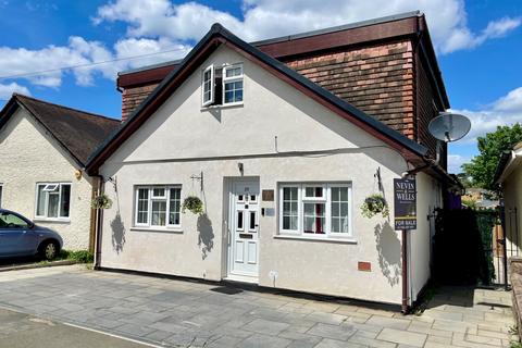 Rusham Road, Egham, Surrey, TW20 4 bed detached house for sale