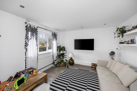 Whitehawk Way, Brighton BN2 3 bed end of terrace house for sale