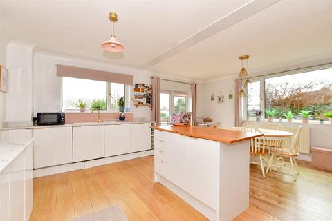 Rew Close, Ventnor, Isle of Wight 4 bed semi