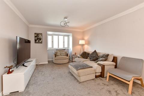 Copperfields, Laindon, Basildon, Essex 2 bed flat for sale