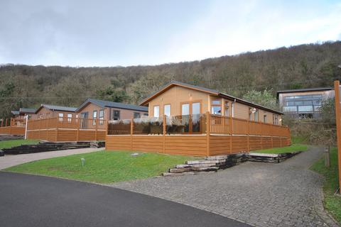 2 bedroom lodge for sale