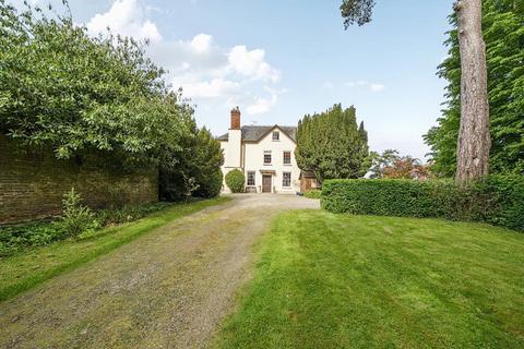 Leominster,  Herefordshire,  HR6 6 bed detached house for sale