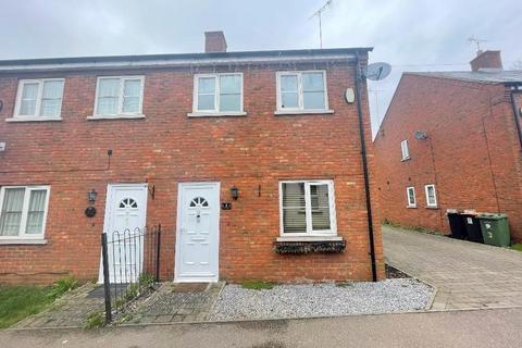 Swan Gardens, Britain Street... 3 bed semi