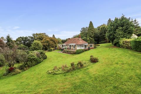 Newick Lane, Heathfield TN21 4 bed detached house for sale