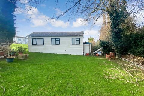 Fourth Avenue, Eastchurch, Sheerness... 2 bed park home for sale