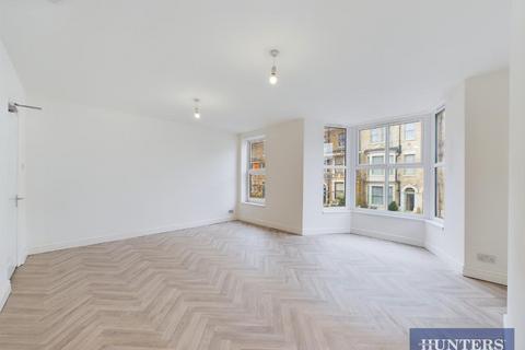 Aberdeen Walk, Scarborough 3 bed flat for sale