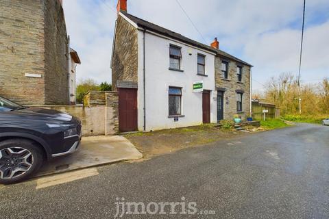 Castle Square, Cilgerran, Cardigan 3 bed semi