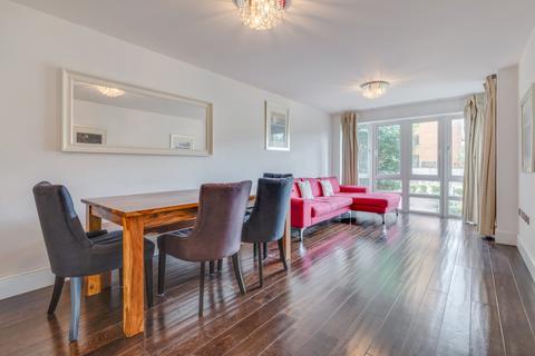 St. Davids Square, Canary Wharf, London 2 bed flat for sale