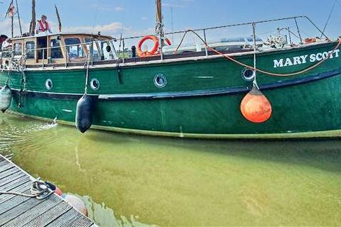 2 bedroom houseboat for sale