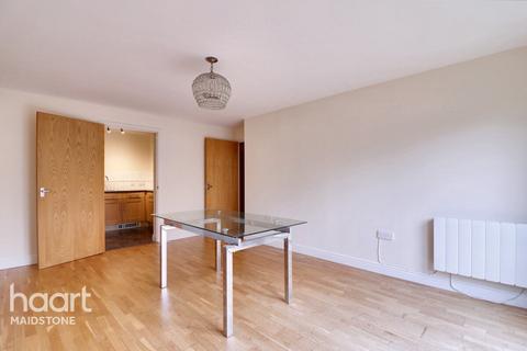 St Peters Street, Maidstone 2 bed apartment for sale
