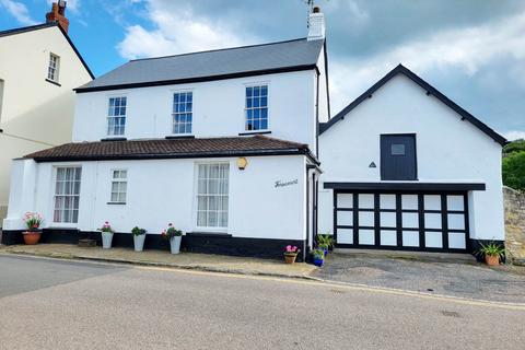 Queens Square, Colyton, Devon 4 bed detached house for sale